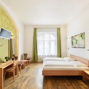 Hotel Mocca, Vídeň