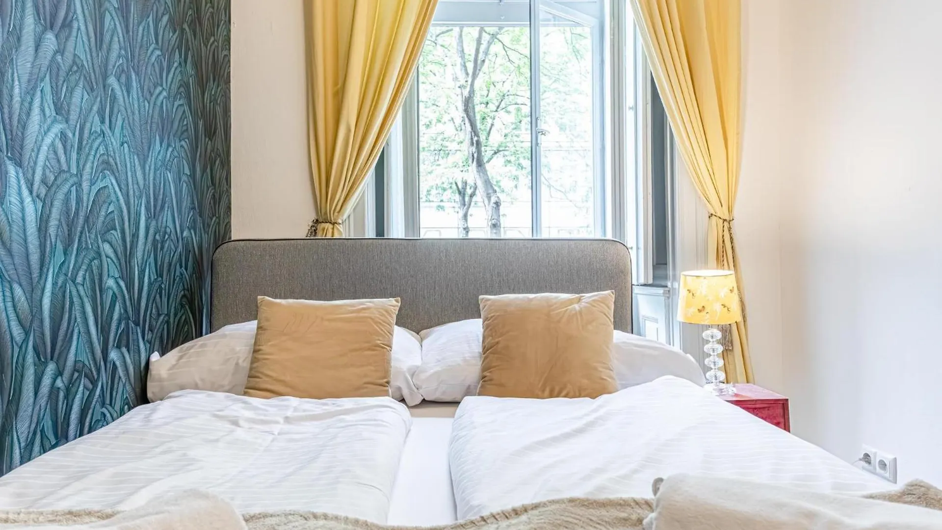 Superbly Central 9Br Complex Ideal For 25 People Viena Apartament