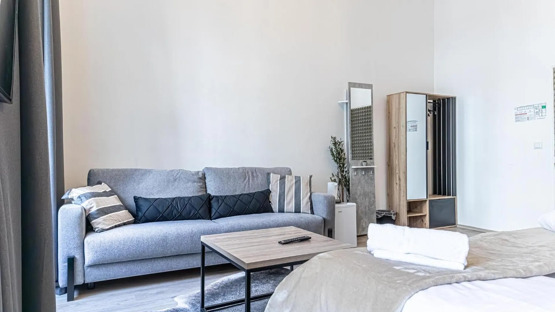 Superbly Central 9Br Complex Ideal For 25 People Viena Apartament