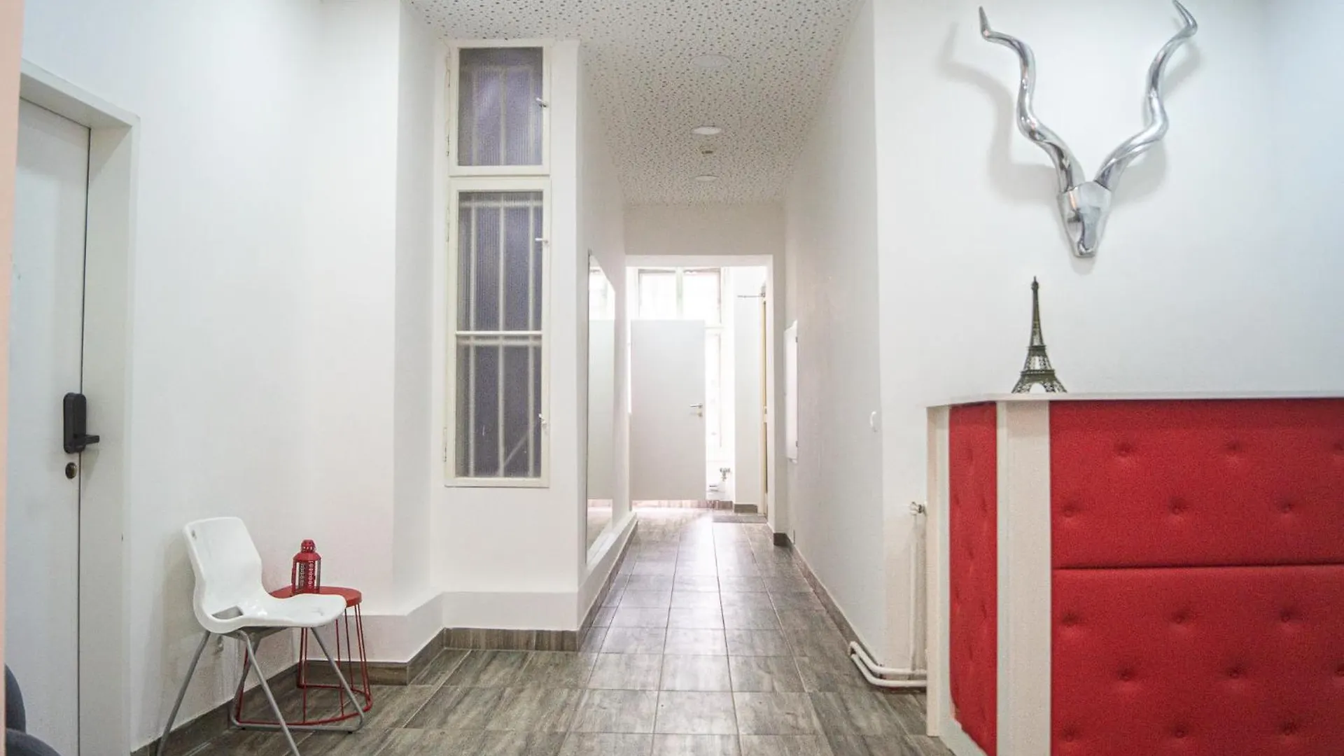 Superbly Central 9Br Complex Ideal For 25 People Viena Austria