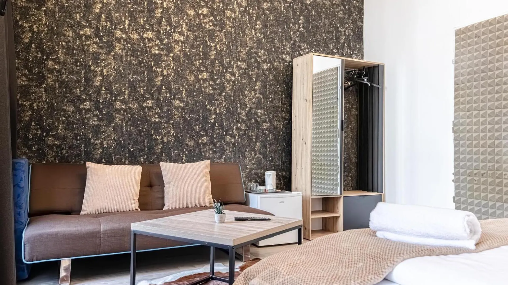 Superbly Central 9Br Complex Ideal For 25 People Viena Apartament