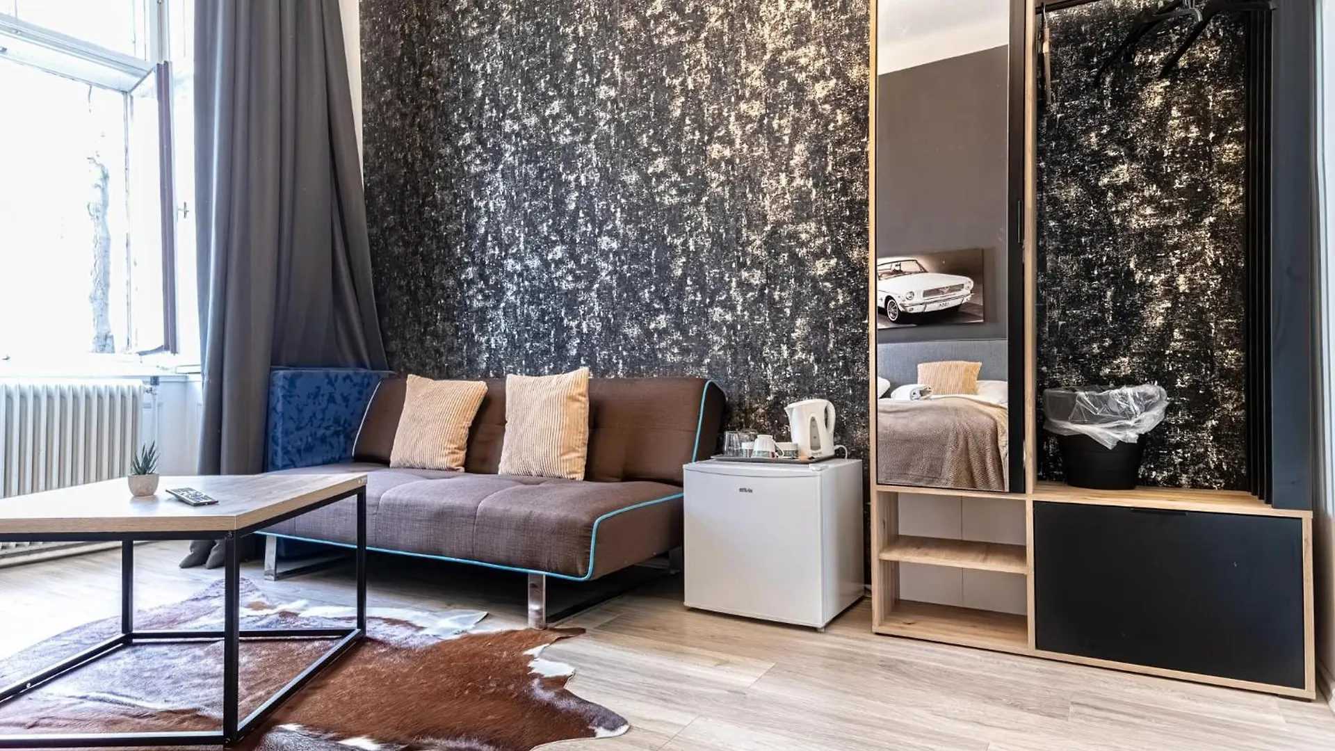 Superbly Central 9Br Complex Ideal For 25 People Viena 0*,  Austria