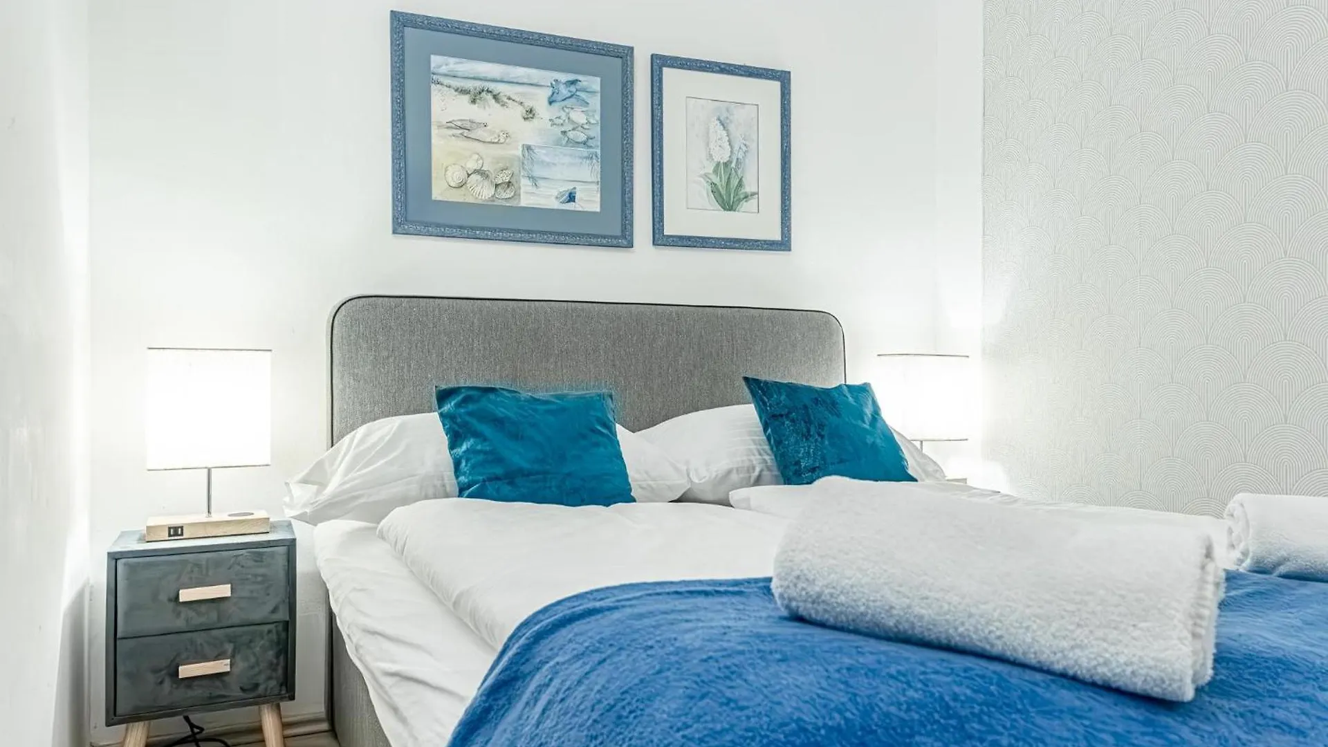 Superbly Central 9Br Complex Ideal For 25 People Viena Apartament